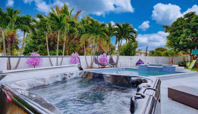 The Palms Getaway Villa