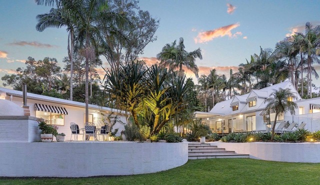 The Palms, Luxury Home in Bangalow by Belle Escapes