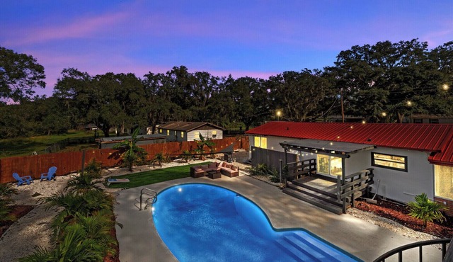 The Palms Oasis - Pool Getaway - Sleeps 14 - Central I-4 & 75