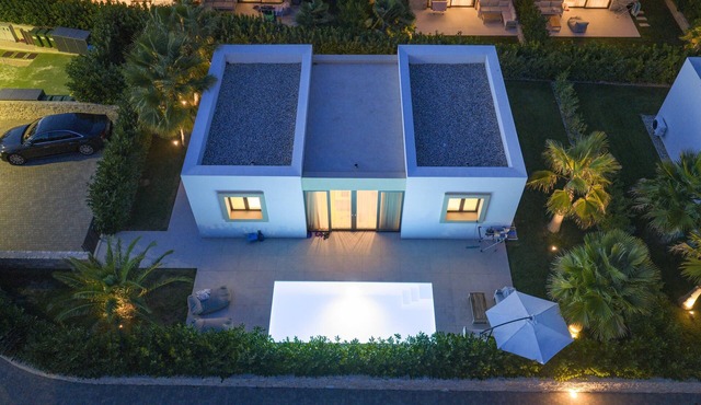 The Palms Resort 2BR Villa Dream One with Pool