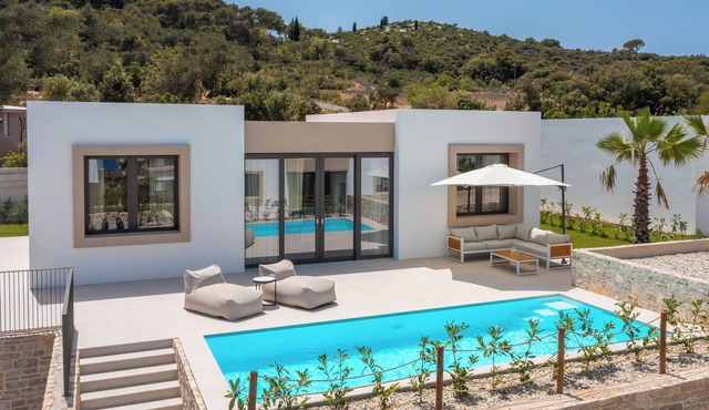 The Palms Resort 2BR Villa Dream Five with Pool