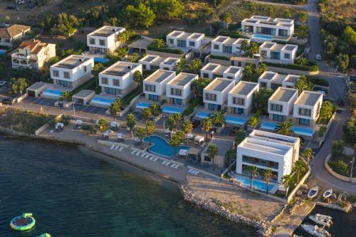 The Palms Resort by Irundo