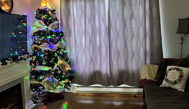 The Paradise Retreat: Rare find 3 bdrm close to shopping and local attractions