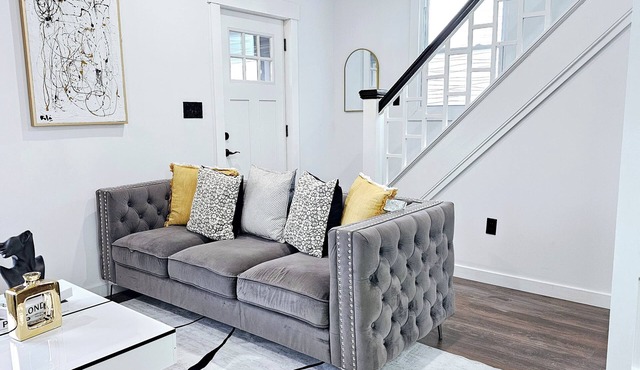 The Paragon Place- New Charming 3-bedroom house in delightful West Orange.