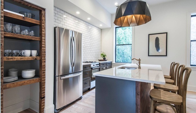 The Paris of Appalachia- walk to stadiums & downtown