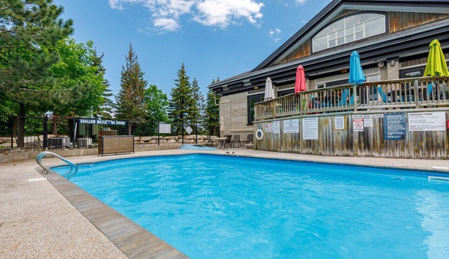 The Parker Slopeside: Hot Tub + Mountain Views