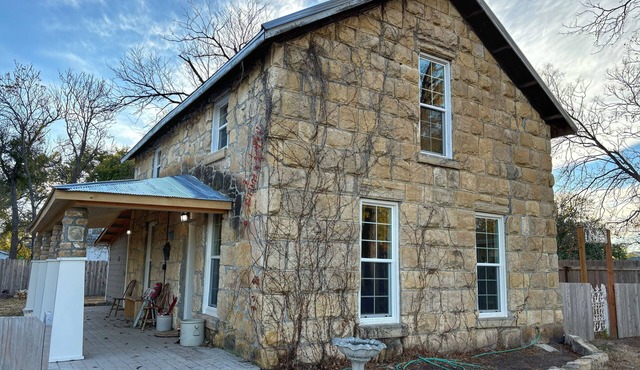 The Parsonage 1873 - cozy, unique, near downtown