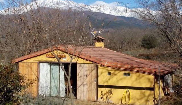 The passage of the Storks, Casita de la Chimenea