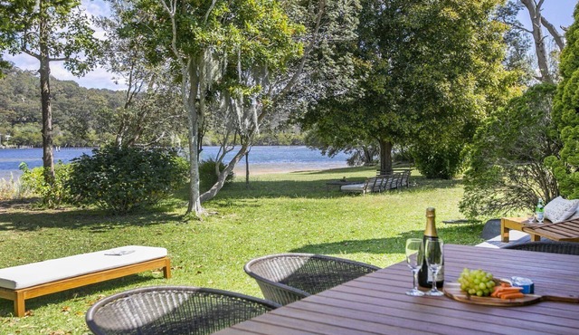 The Patonga Pearl-On Patonga Creek