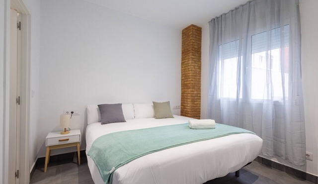 The Patraix Apartment 01 by Florit Flats