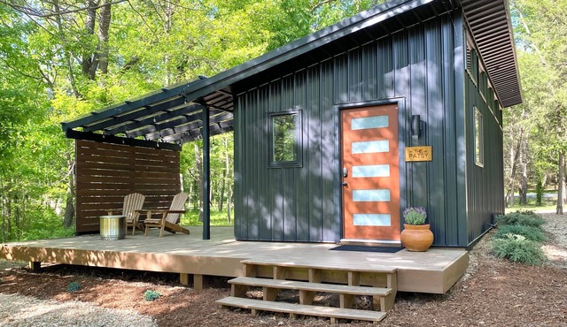 The Patsy at High Bank – Cozy Elk Riverfront Tiny Cabin in Scenic Noel, MO