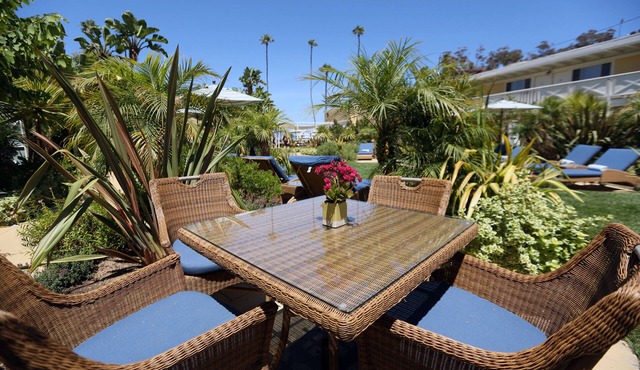 The Pavilion Hotel