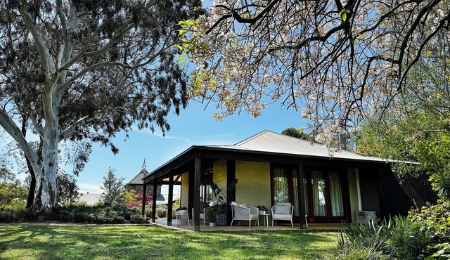 The Pavilion Yarra Valley pet friendly luxury retreat & boutique wedding venue