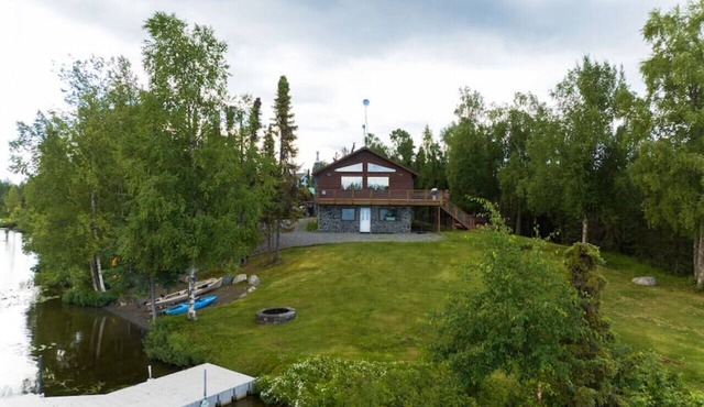 The Peaceful Peninsula-on Sports Lake/Hot tub