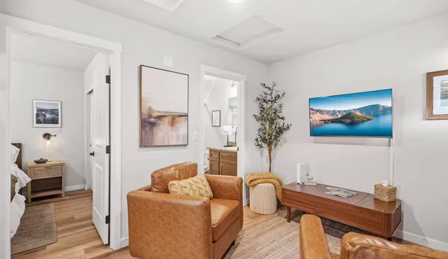 The Peak Loft - Tesla Charger