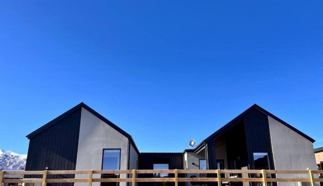 The Peaks Lake Tekapo
