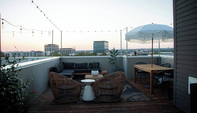 The Pearl Downtown SA Luxury Stay with Skyline City Views