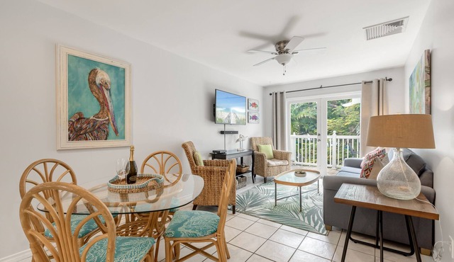THE PELICAN PEARL ~ Charming 2 BR/1 Ba Condo in Truman Annex!
