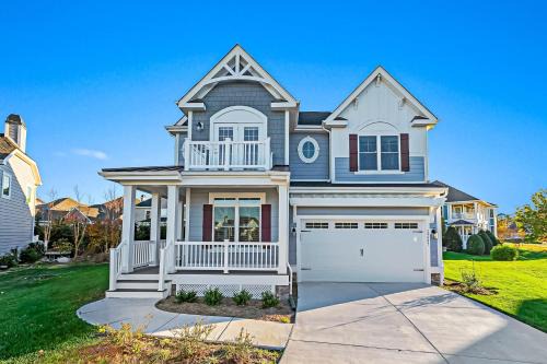 The Peninsula - 24647 Navigators Walk