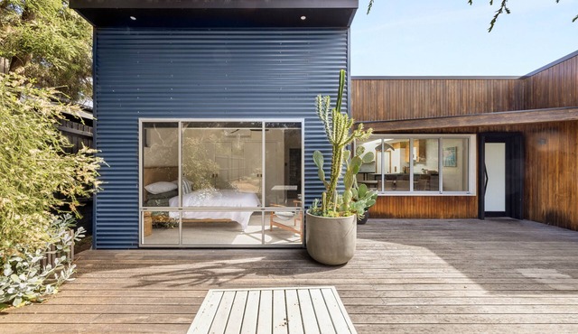 The Peninsula Tree House