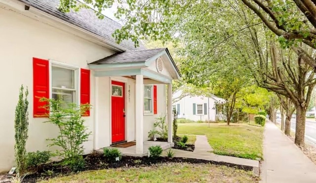 The Penny Postcard Historic House