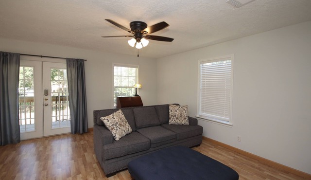 The Perch- 1 Bedroom garage apartment-2nd floor