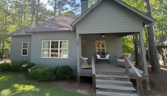 The Perch at Lake Martin: 3 bedroom house/pool/fire pit/dock/boat launch