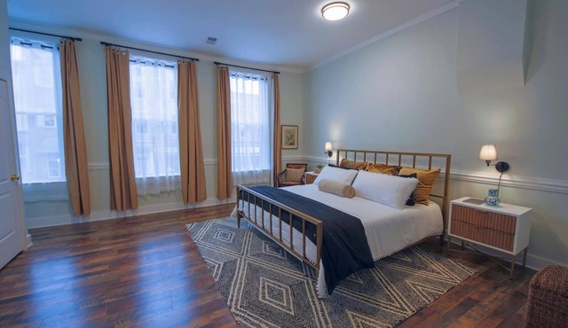 The Perch - NEW/Downtown!