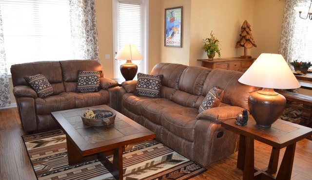 The perfect blend of comfort & coziness that makes you feel right at home!