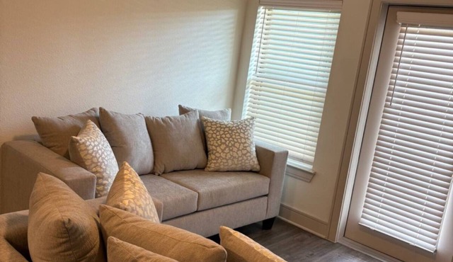 The Perfect Escape apartment with AC, WiFi in delightful Richmond