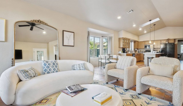 The Perfect Family Escape: Spacious and Cozy by RedAwning