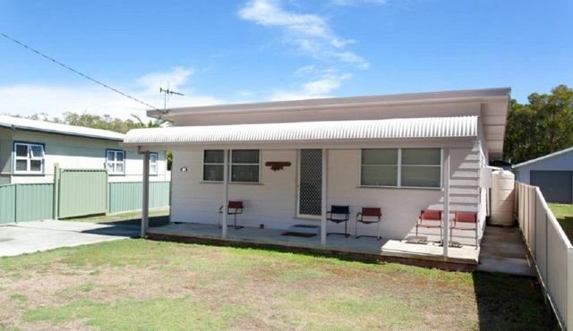 The Perfect Fisherman's House located easy close to Bay and Boat Launching