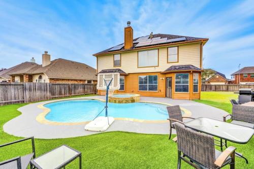 The Perfect Getaway Close to Downtown, NRG