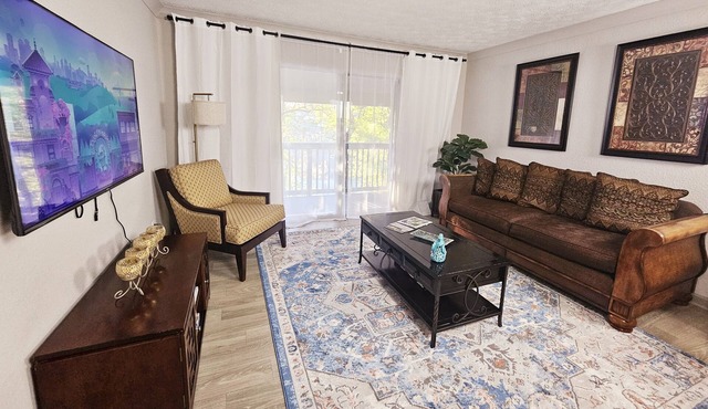 The perfect Getaway, free parking, 5 min walking to Truist park and Roxy