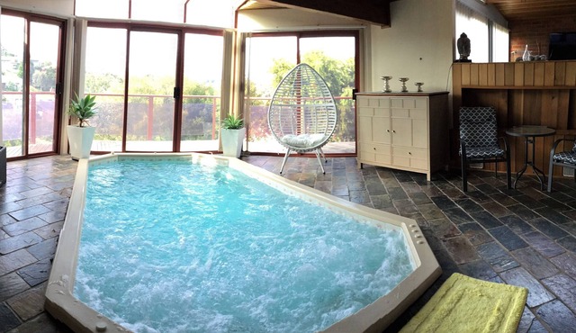 The Perfect Getaway. Includes Indoor Swimming Pool, Located on the Barwon River