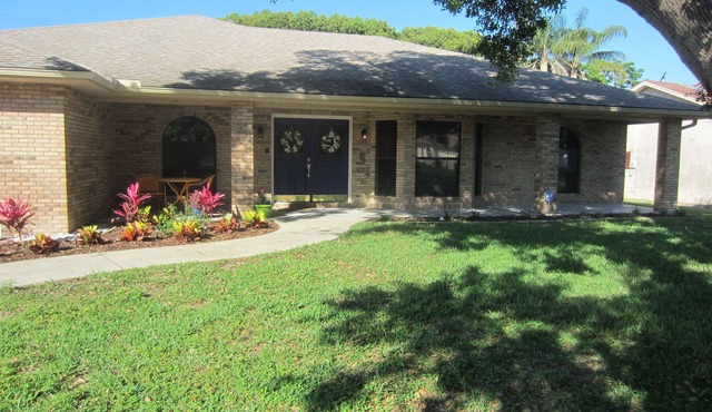 The perfect home base for exploring Florida! 3BR, 2BA executive home with Pool
