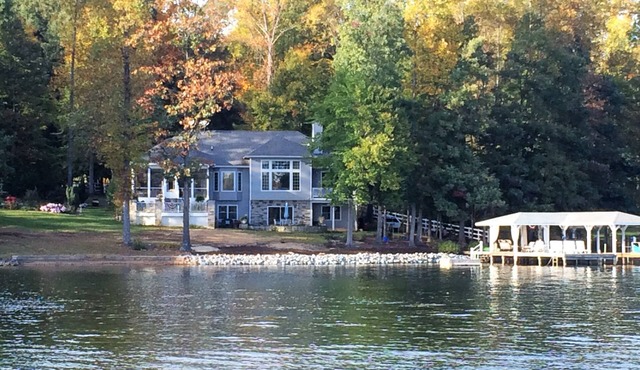 The perfect Lake Anna waterfront home!
