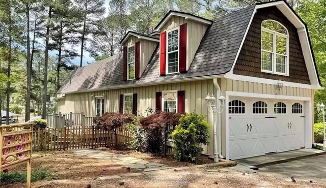 The perfect Lake Gaston family getaway!