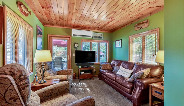 The Perfect Lakeview Retreat