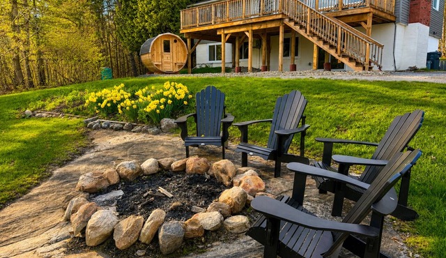The Perfect Muskoka Getaway - Waterfront Sauna Fire Pit Ping Pong & Darts