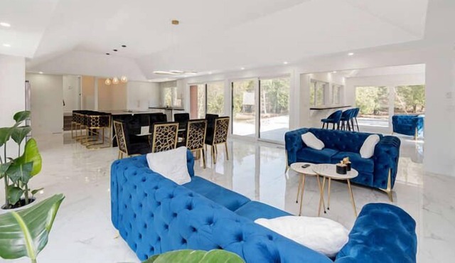 The perfect place to let your hair down and enjoy.