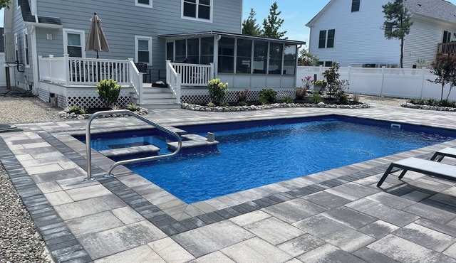 The Perfect Shore House in Beach Haven West, Pool, Spa, Firepit, 5 Mins To LBI