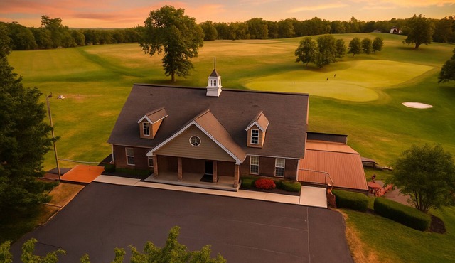 The Persimmon Ridge Lodge - Golf Room & Pickleball!