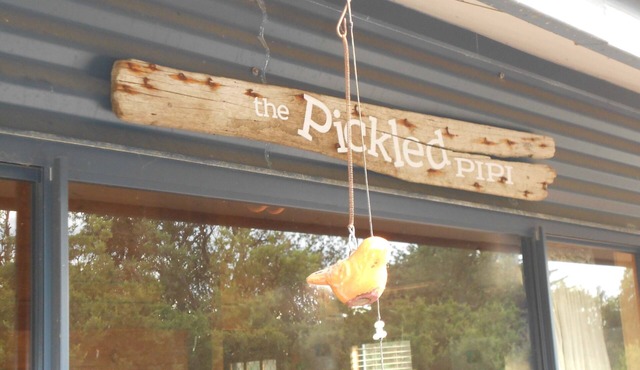 The Pickled Pipi beach house at Gippsland's Venus Bay (Pet Friendly)
