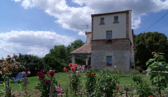 The pigeon house in Figue Haut