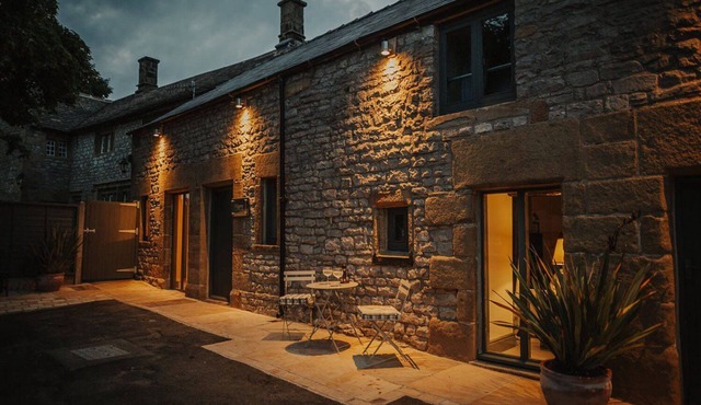The Piggery - stylish barn conversion in the heart of the High Peak
