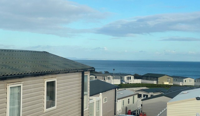 The Pilots Lodge sleeps 6