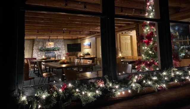 The Pinecrest Lodge at Hilltop Ranch - A hidden