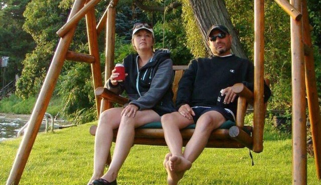 The Pines Housekeeping Cottage - Gananoque - Cottage 3