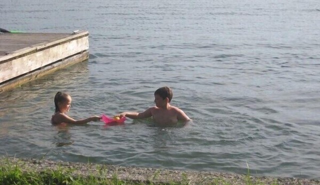 The Pines Housekeeping Cottage - Gananoque - Cottage 1